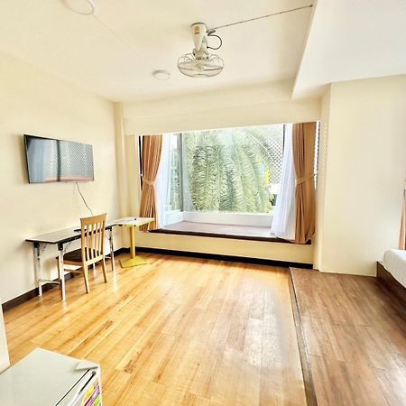 Abc So Hotel Bangkok Bagian luar foto