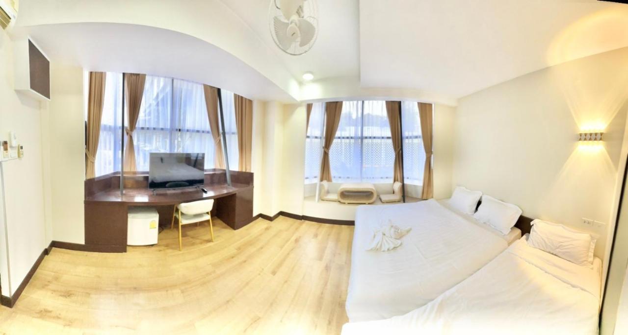 Abc So Hotel Bangkok Bagian luar foto