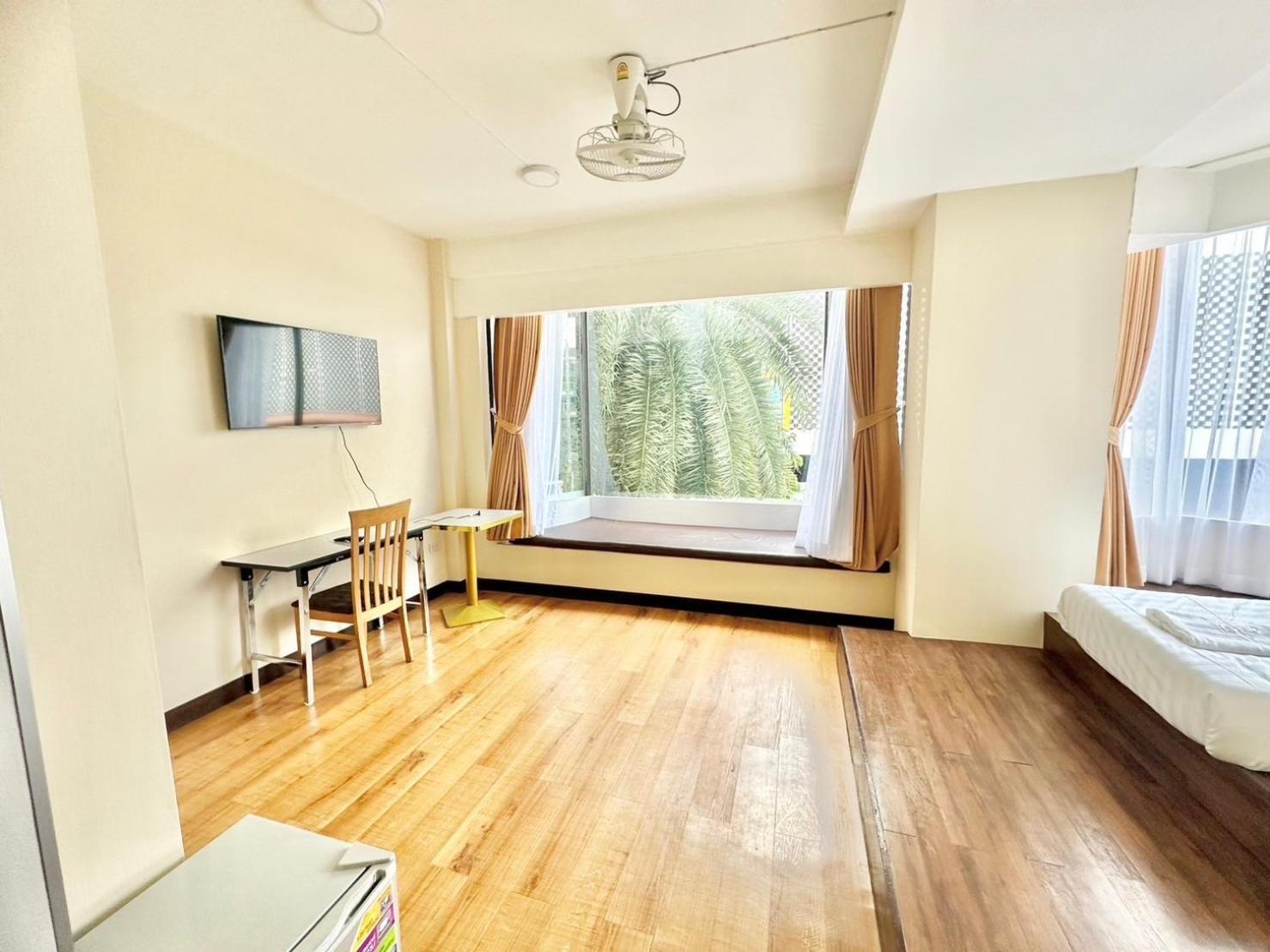 Abc So Hotel Bangkok Bagian luar foto